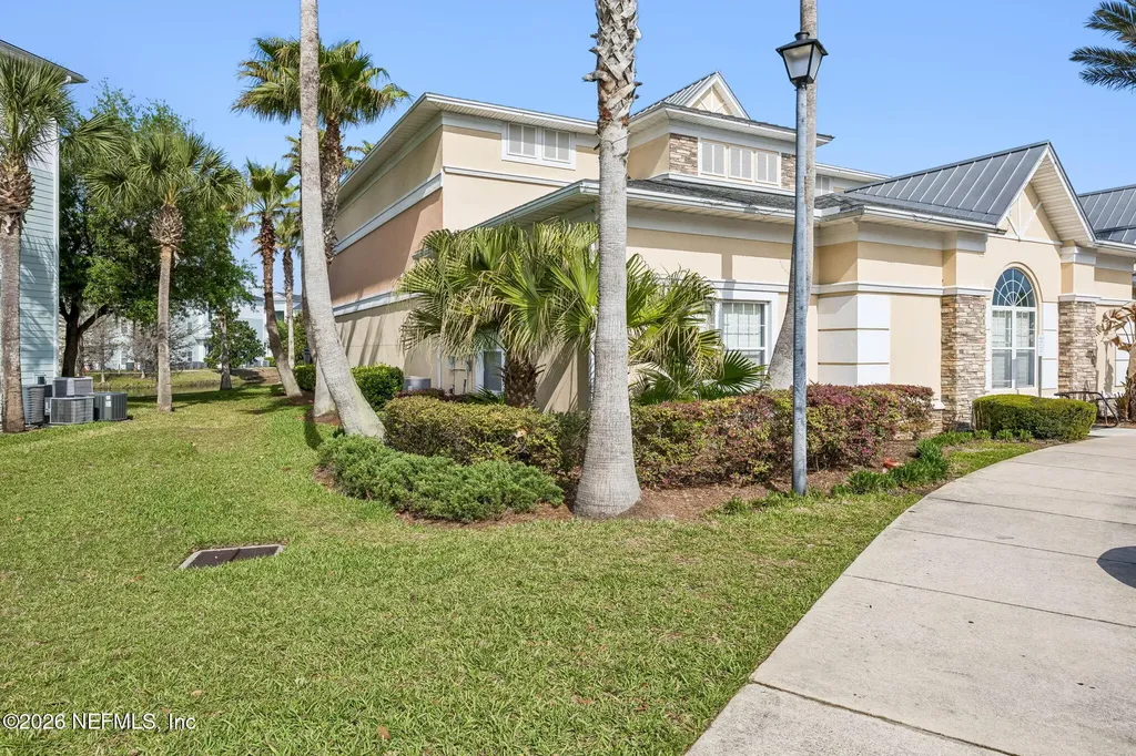 8215 Green Parrot Road Jacksonville FL 32256