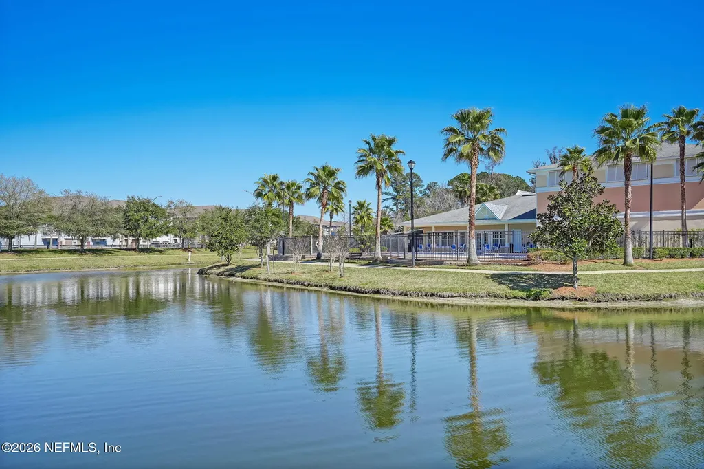 8215 Green Parrot Road Jacksonville FL 32256