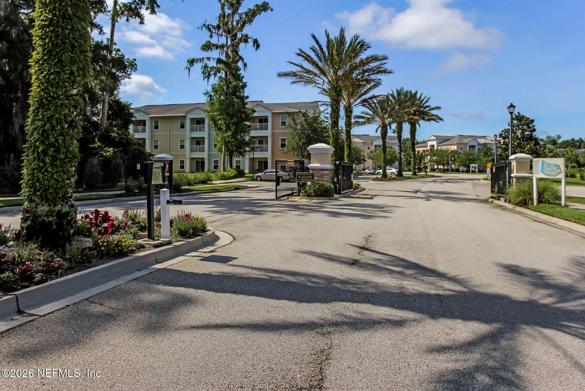 8215 Green Parrot Road Jacksonville FL 32256