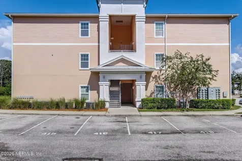 8215 Green Parrot Road Jacksonville FL 32256