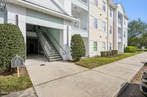 8215 Green Parrot Road Jacksonville FL 32256