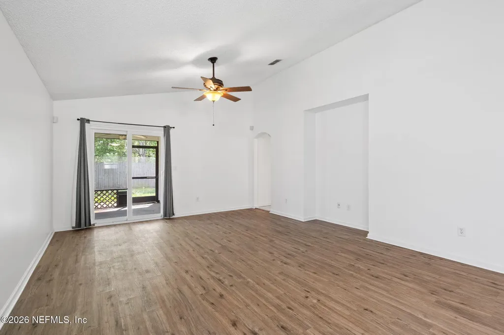 2005 Hunters Trace Circle Middleburg FL 32068