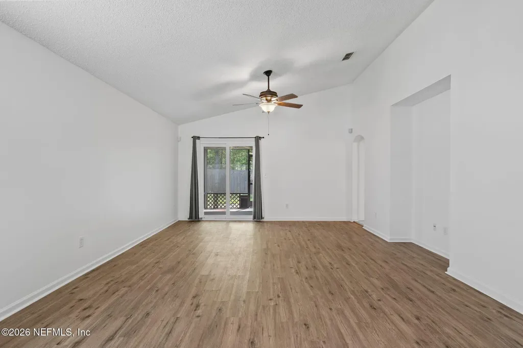 2005 Hunters Trace Circle Middleburg FL 32068