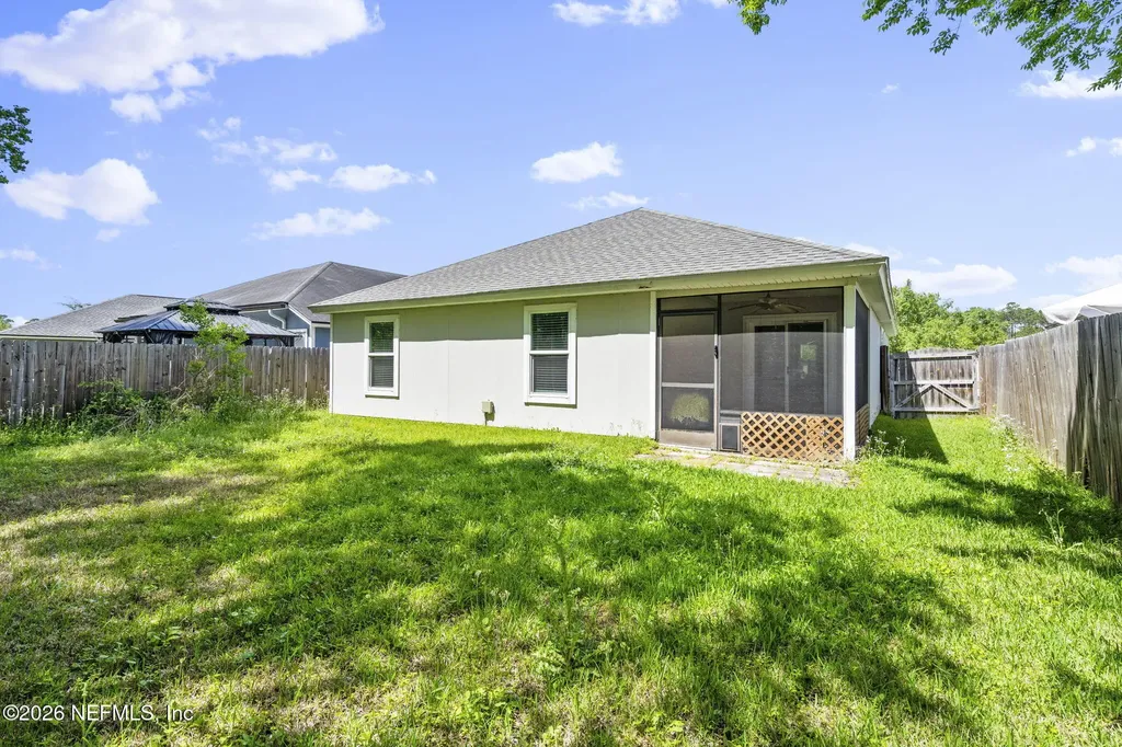 2005 Hunters Trace Circle Middleburg FL 32068