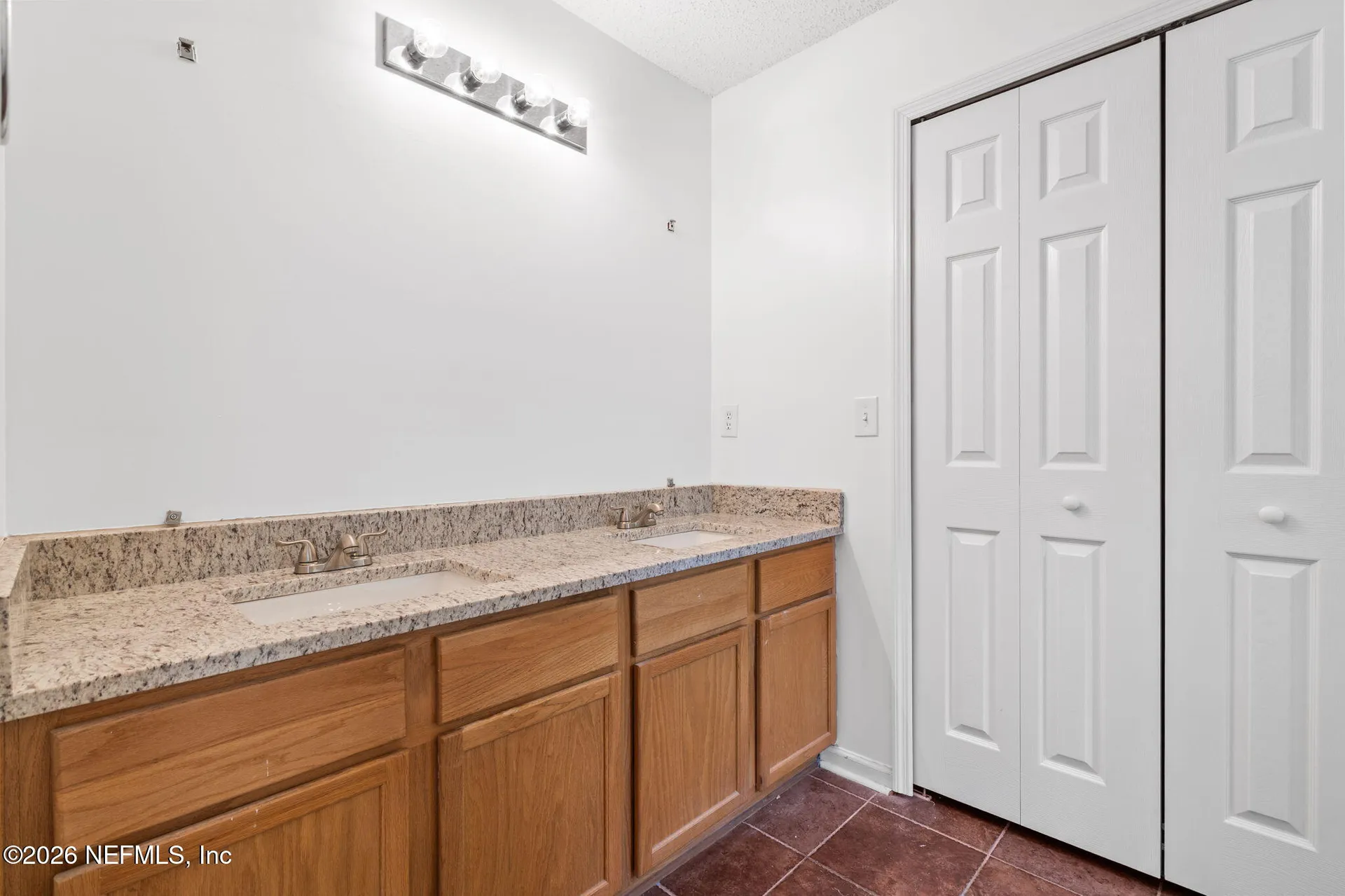 2005 Hunters Trace Circle Middleburg FL 32068