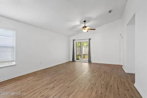 2005 Hunters Trace Circle Middleburg FL 32068