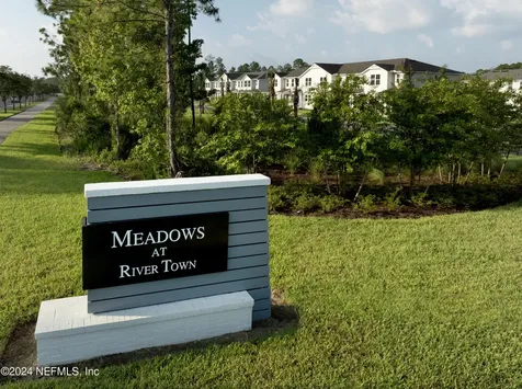 81 Downing Drive St. Johns FL 32259