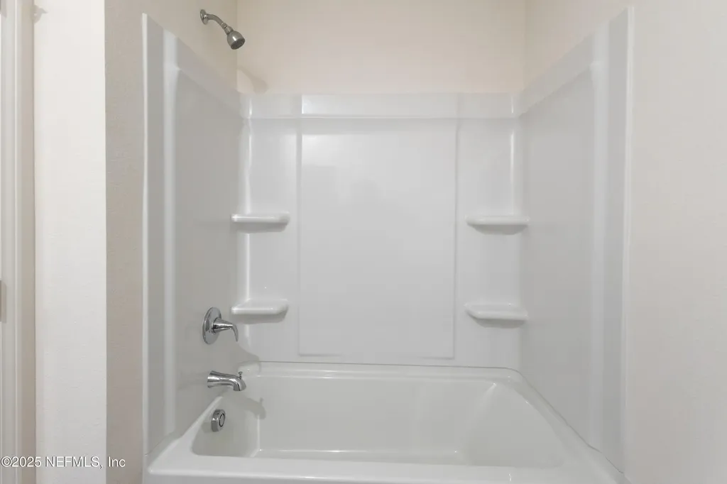 10413 Greystone Drive Glen St. Mary FL 32040