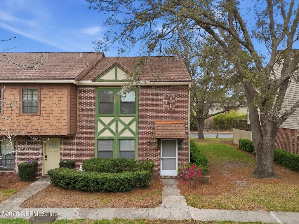 8201 Sutton Place N Jacksonville FL 32217