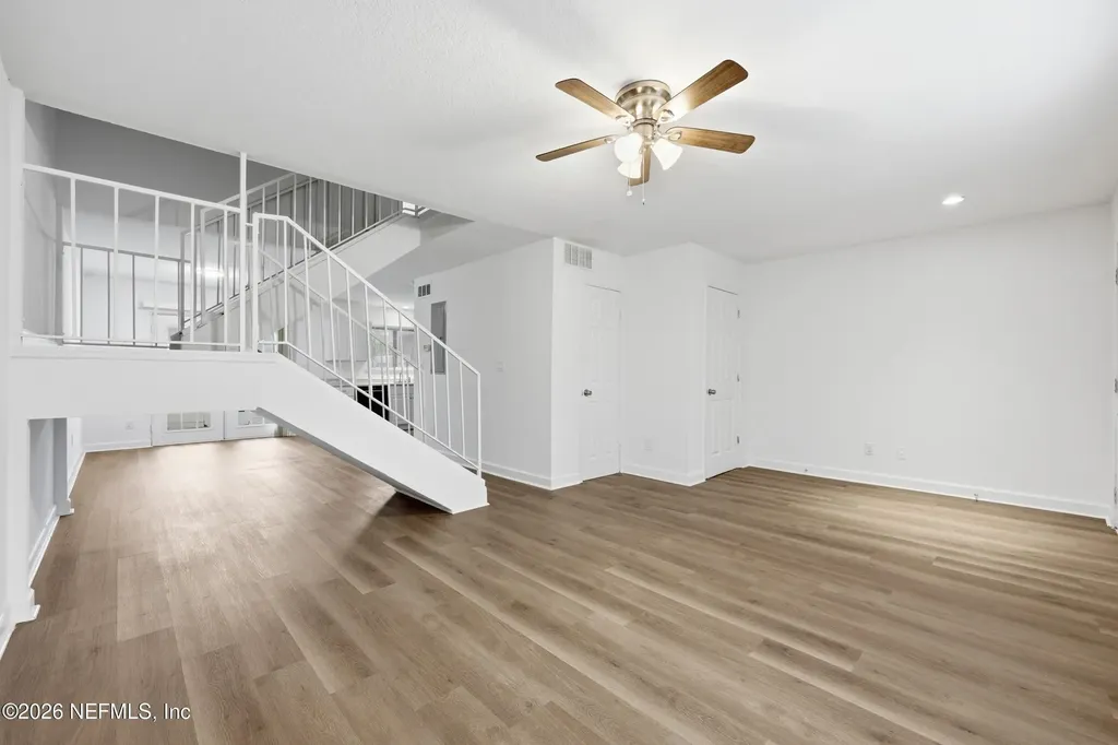 8201 Sutton Place N Jacksonville FL 32217