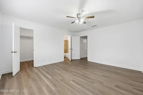 8201 Sutton Place N Jacksonville FL 32217