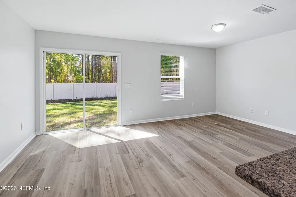 7638 Mailes Court Jacksonville FL 32210