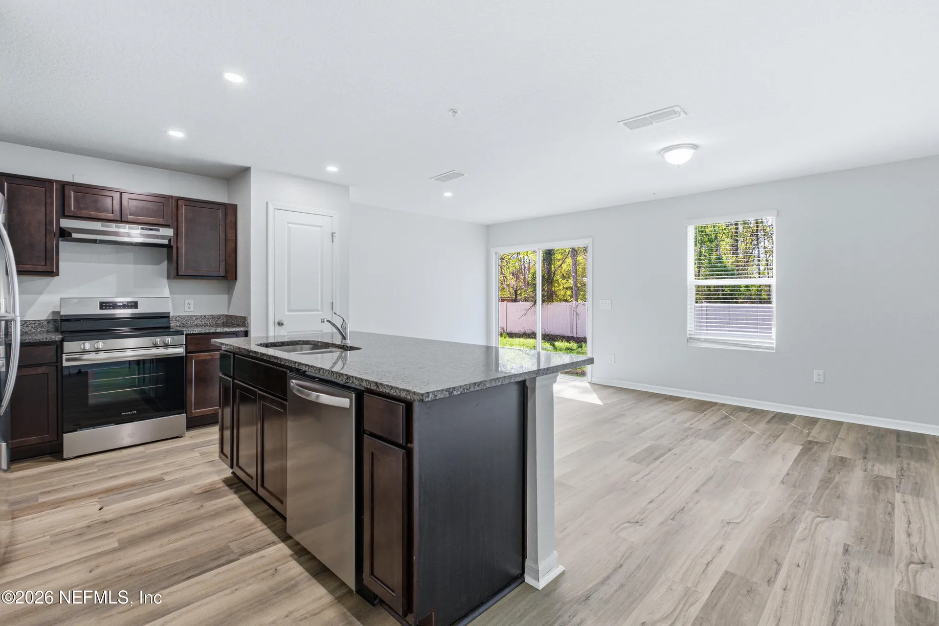 7638 Mailes Court Jacksonville FL 32210