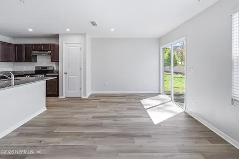 7638 Mailes Court Jacksonville FL 32210