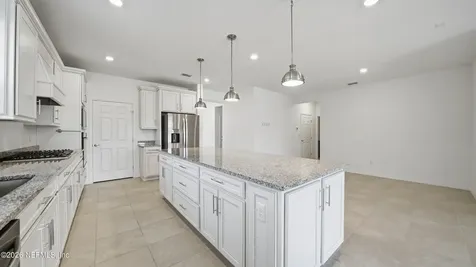 293 Continuum Loop Yulee FL 32097