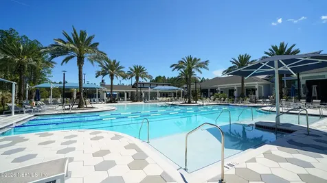 293 Continuum Loop Yulee FL 32097