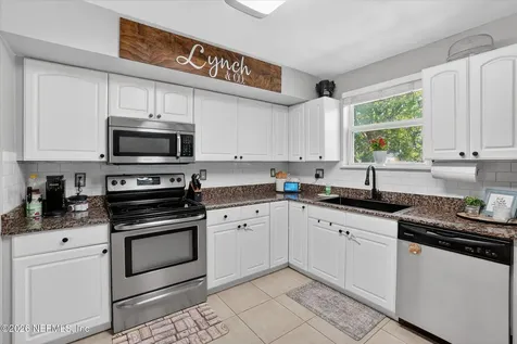 11259 Soforenko Drive Jacksonville FL 32218