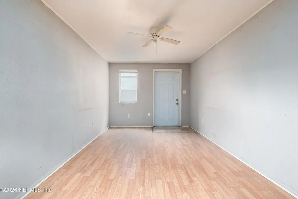 18 W 43rd Street Jacksonville FL 32208