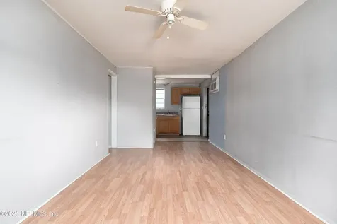 18 W 43rd Street Jacksonville FL 32208