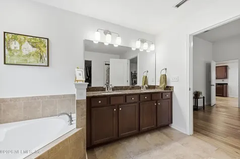 90 Vestavia Court Jacksonville FL 32081