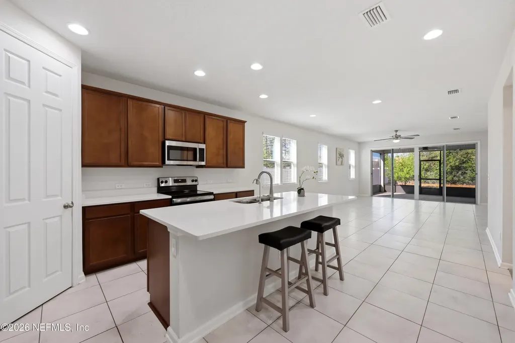 5120 Sawmill Pt Way Jacksonville FL 32210