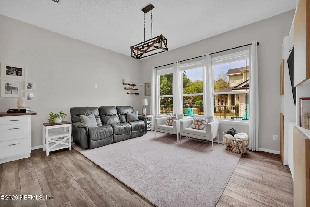 7933 Joshua Tree Lane Jacksonville FL 32256