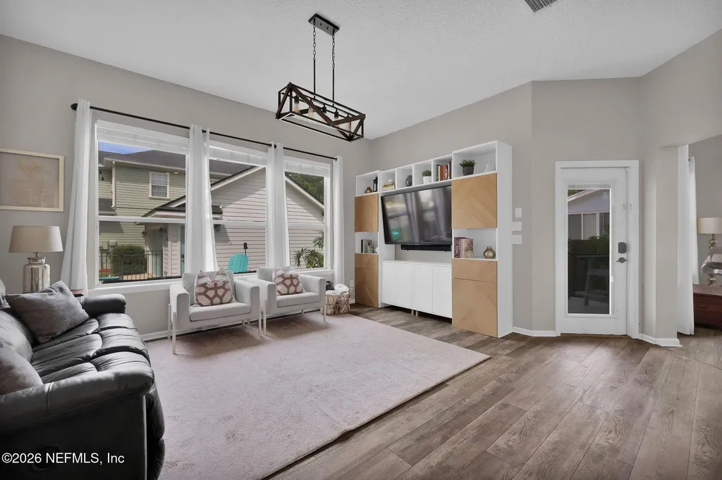 7933 Joshua Tree Lane Jacksonville FL 32256