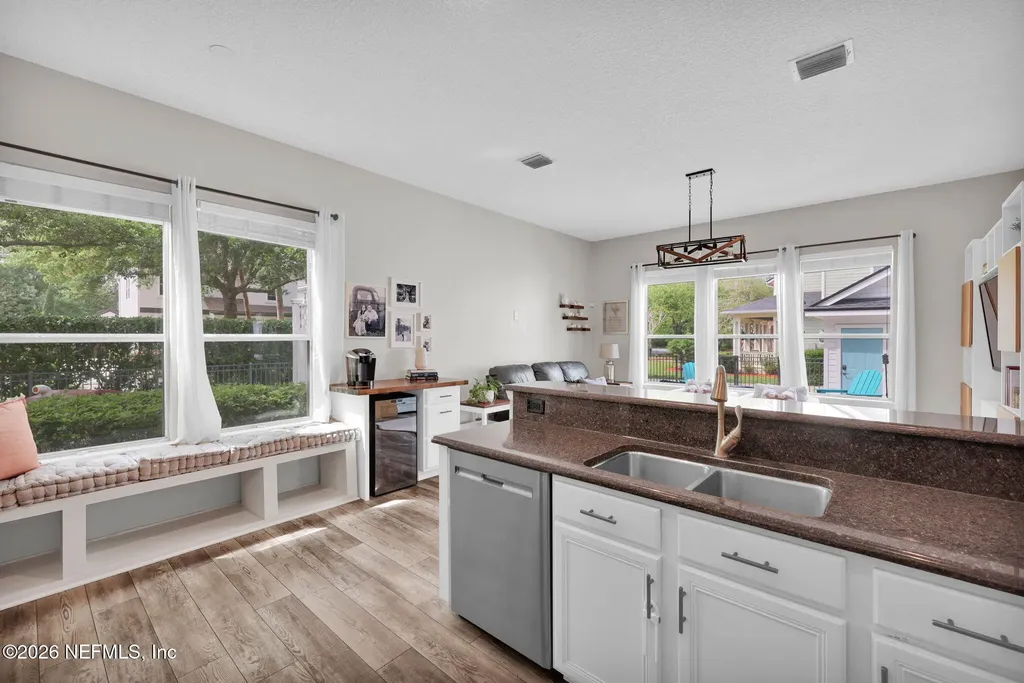 7933 Joshua Tree Lane Jacksonville FL 32256