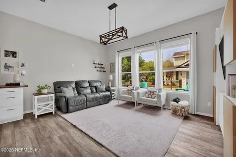 7933 Joshua Tree Lane Jacksonville FL 32256