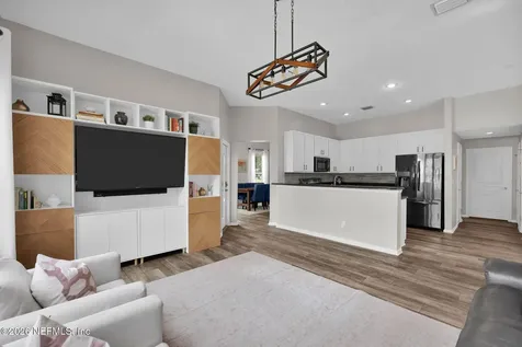 7933 Joshua Tree Lane Jacksonville FL 32256