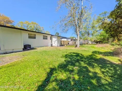1613 Brookview Drive S Jacksonville FL 32246