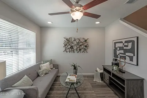 4135 Collins Road Jacksonville FL 32244