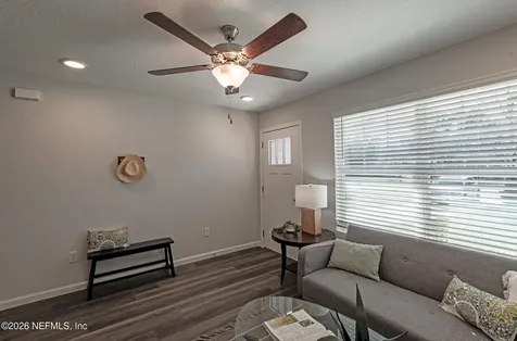 4135 Collins Road Jacksonville FL 32244