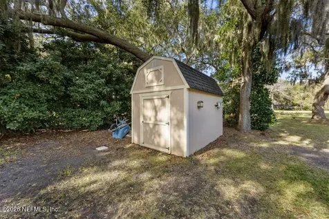 2415 Los Robles Drive Fernandina Beach FL 32034