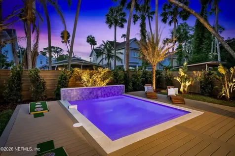 371 9th Street Atlantic Beach FL 32233