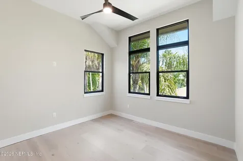 371 9th Street Atlantic Beach FL 32233