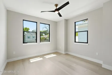 371 9th Street Atlantic Beach FL 32233