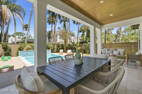 371 9th Street Atlantic Beach FL 32233
