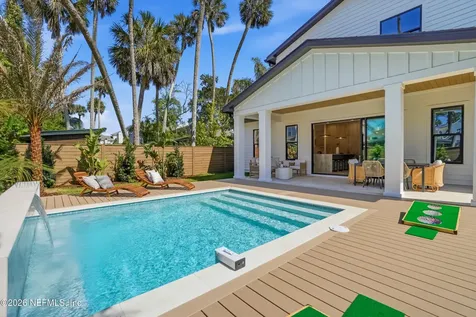 371 9th Street Atlantic Beach FL 32233