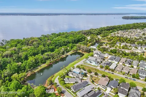391 Sternwheel Drive St. Johns FL 32259