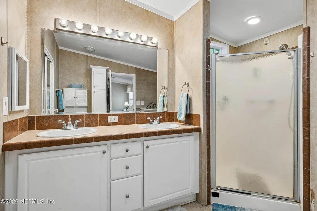 334 Paradise Circle Satsuma FL 32189