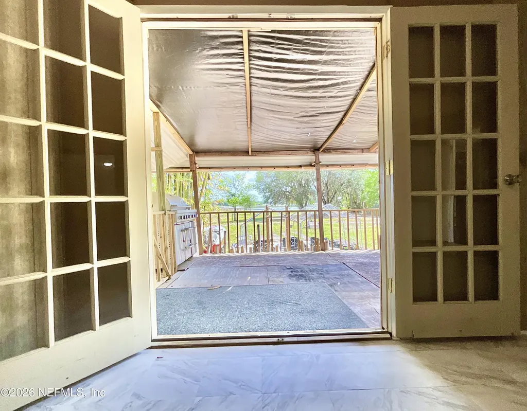 1837 State Road 20 Hawthorne FL 32640