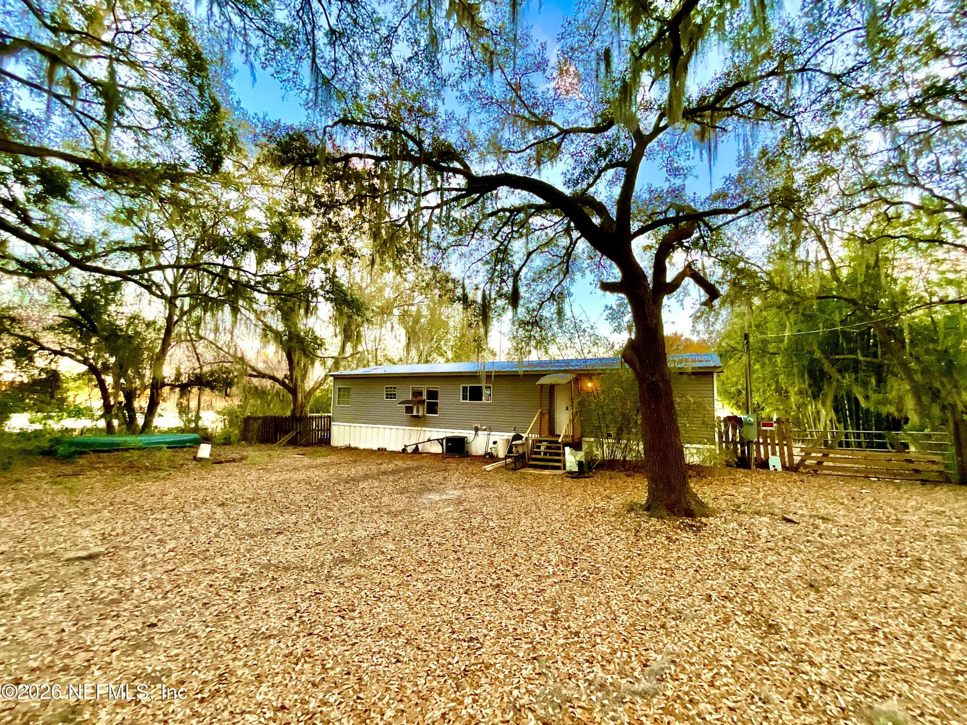 1837 State Road 20 Hawthorne FL 32640