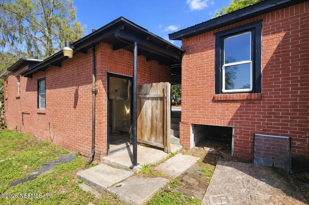 9604 Woodland Avenue Jacksonville FL 32208