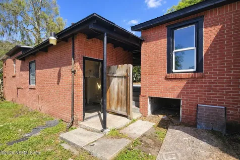 9604 Woodland Avenue Jacksonville FL 32208