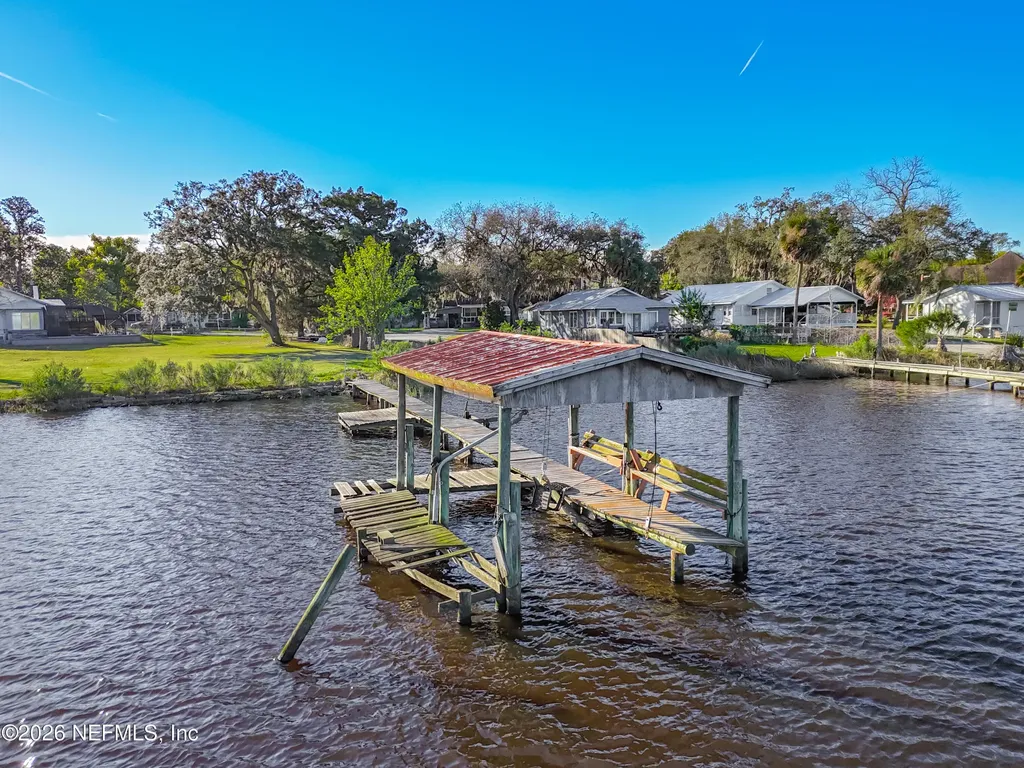 7702 N North Shore Drive Jacksonville FL 32208