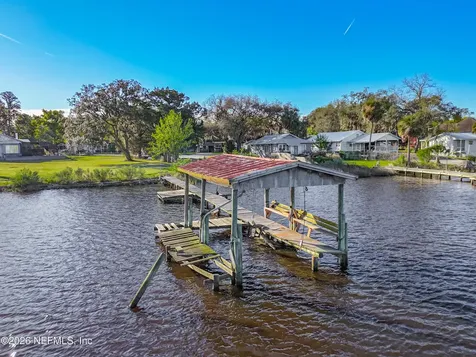 7702 N North Shore Drive Jacksonville FL 32208