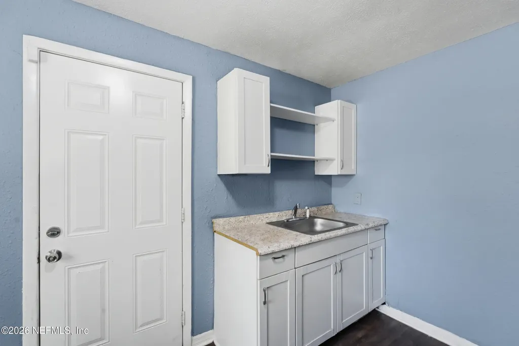 6289 Pettiford Drive Jacksonville FL 32209
