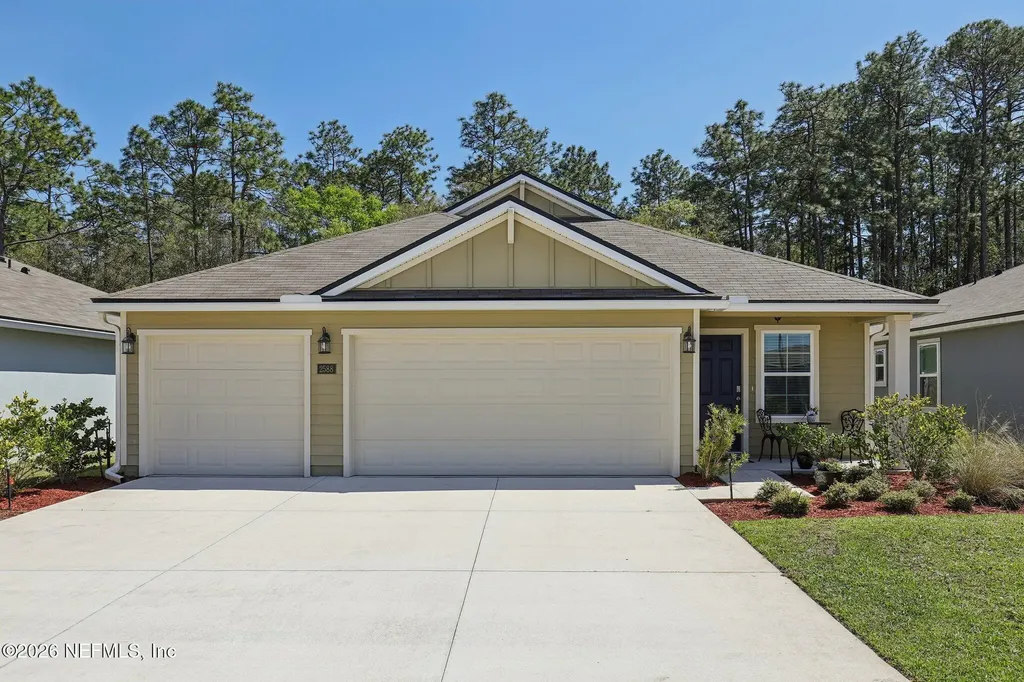 2588 Oak Stream Drive Green Cove Springs FL 32043