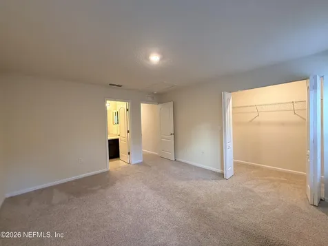 246 Aralia Lane Jacksonville FL 32216